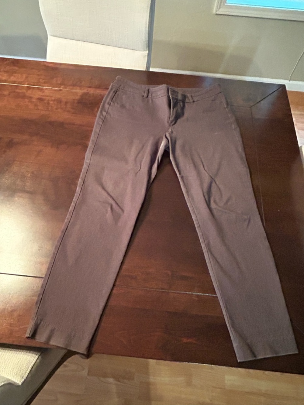 Old Navy Cropped Women's Pants in grey